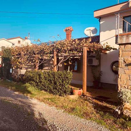 Villa Istrska Hisa Centurium à Marezige Extérieur photo